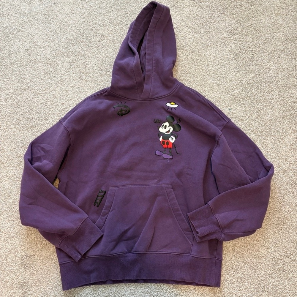 Disney 100 x H&M Trevor Andrew Hoodie Mens S Purple Relaxed Baggy‎